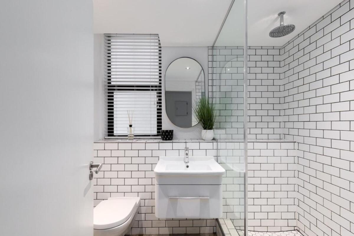 Luxurious With Stunning View Apartment Cape Town