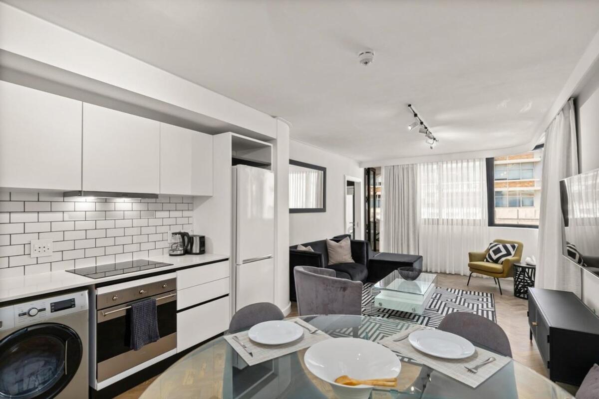 Luxurious With Stunning View Cape Town